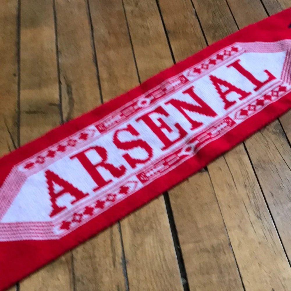 Red and‎ White Scarf